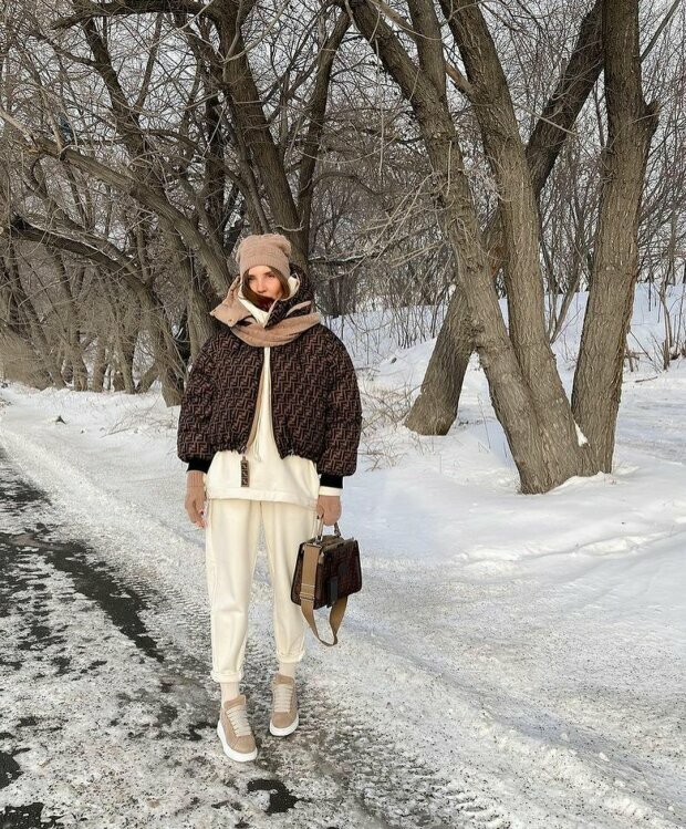 Najbardziej stylowe komplety dresowe 2020-2021