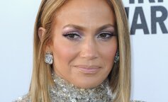 Zmysłowa Jennifer Lopez pokazała kadr z łóżka. 51-letnia gwiazda znowu robi wielkie wrażenie
