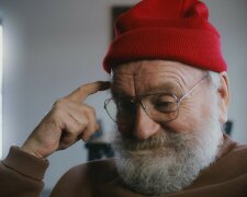 „Kupili dom we wsi, zostali najlepszymi przyjaciółmi z dziadkiem Piotrem. Nie powiedział nam o bogactwie, a jego dzieci go nie potrzebowały.” Z życia
