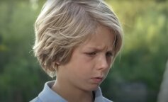 „Moja mama pracuje w policji, ale muszę wytrzymać jeszcze trochę. Skończę naukę i ucieknę z ukochanym do innego miasta, aby nas nie dostała”