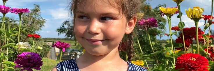 "Moja młodsza synowa zabrania nazywać wnuczkę imieniem zapisanym w akcie urodzenia, chce, żeby ją nazywać Bella, bo tak jej się podoba": z życia