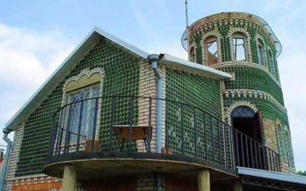 puste butelki po szampanie