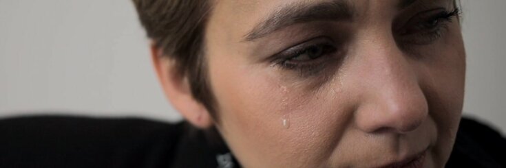 „Po urodzeniu lekarze dali jej tydzień. Nawet mój mąż zdradził mnie, bo wybrałam córkę. Modliłam się nieustannie”: historia matki o trudnym wyborze