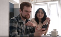 "Mąż nie zauważył, że jestem w domu, i omawiał z matką, jak przejmą moje mieszkanie. Opanowałam się i wysłuchałam ich "planu": historia mądrej kobiety