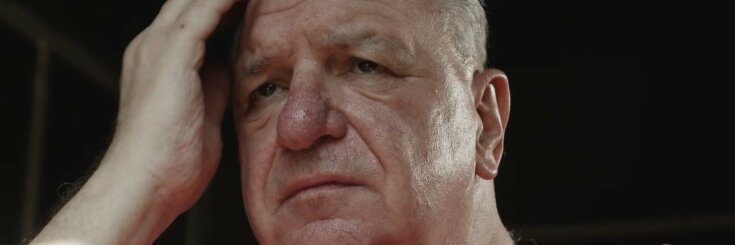 „Dopiero po pół roku zrozumiał, że stracił kochającą rodzinę”: historia Pawła, który opuścił kochankę dla rodziny