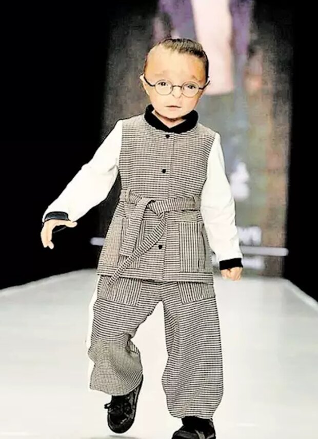 niesamowita historia