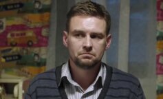 „Nie mając nic do roboty, zacząłem korespondować. Sugeruje, żebyśmy się spotkali, ale zastanawiam się, czy to nie będzie zdrada”