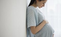 Krzysztof zobaczył dziewczynę z dzieckiem na ręku w pobliżu oddziału położniczego, nikogo tam nie było, aby ją powitać: później podjął trudną decyzję