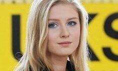 Agata Duda z przepięknym bukietem od swojej córki. Dziewczyna podarowała kwiaty z okazji dnia matki