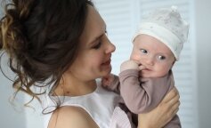 "Teściowa bardzo kocha naszego syna, ale kiedy urodziła się córka, przez cały rok ani razu nie wzięła jej na ręce. Nie chce": historia mamy