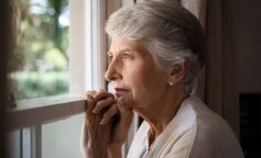 "Twoja matka nie dała nam ani grosza na nowe mieszkanie. Czy ma prawo tu teraz przychodzić": mężczyzna zaniemówił