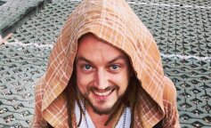 Baron pokazał swoje zdjecie z młodości. Okazuje się, że zawsze miał swoje ulubione dredy