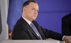 Co robi po nocach Andrzej Duda? Paparazzi dopatrzyło się niepokojących rzeczy