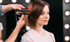 Miesięczny kalendarz fryzur na grudzień 2021. Kiedy obcinać włosy, a kiedy je farbować
