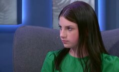 Wracając wieczorem znad jeziora, Joanna zobaczyła duży czarny samochód zaparkowany przed jej domem. Nie wiedziała, kto w nim siedzi