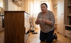 Przesuwałam komodę mamie,