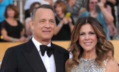 Tom Hanks szczerze o walce z koronawirusem: „Żona musiała czołgać się po podłodze do łazienki”