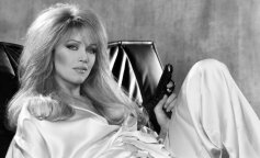 Tanya Roberts