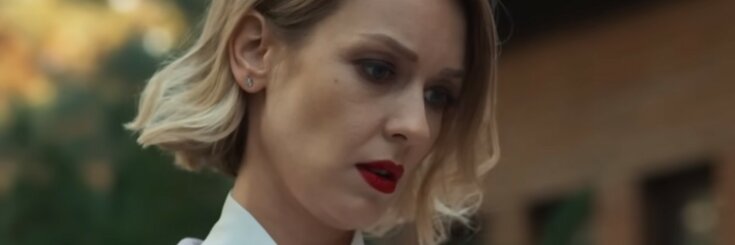 „Jest już stary i nie słyszy, o czym rozmawiamy, śpi, chrapie. Nie martw się, kochanie": ale sprawa nie była taka prosta