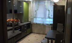 „Mam dość twoich metafor, jak możesz porównywać miłość do kawałka mięsa, odchodzę od ciebie. Pakuję swoje rzeczy i jadę do mamy”