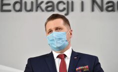 Nadrabianie lekcji w wakacje? Minister podjął decyzje