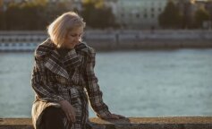 "Mąż pozwolił mojej matce zamieszkać z nami, ale sielanka nie trwała długo, wyrzucił ją z domu. Teraz nie wiem, co robić"