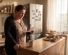 córki lodówce wisiała