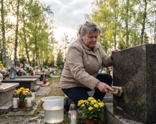grób rodziców jeżdżę