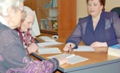 Po odejściu mojego ojczyma wszyscy czekali na spadek. Ponieważ był bogaty, zostawił każdemu z nas mieszkanie