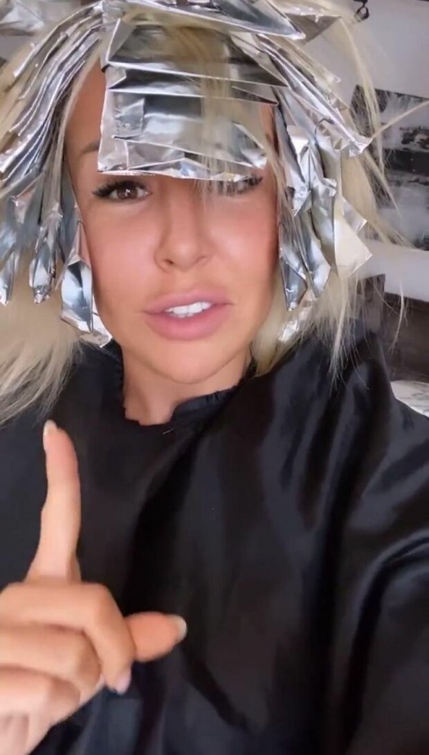 instagram: blanka lipińska