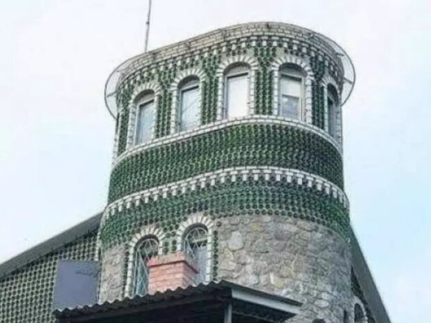 puste butelki po szampanie