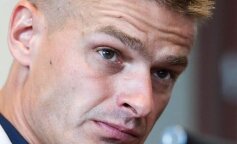 Tomasz Komenda zrobił sobie nowe zęby. Biały uśmiech oślepia każdego
