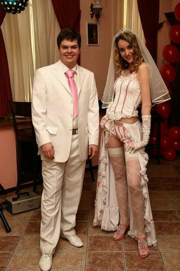 dziwaczne suknie ślubne