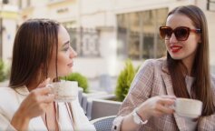 "Na spotkania z dawną przyjaciółką Monika komplementowała ją i zasugerowała, że ma miłość. A Ewa odpowiedziała, że teraz kocha tylko siebie": z życia