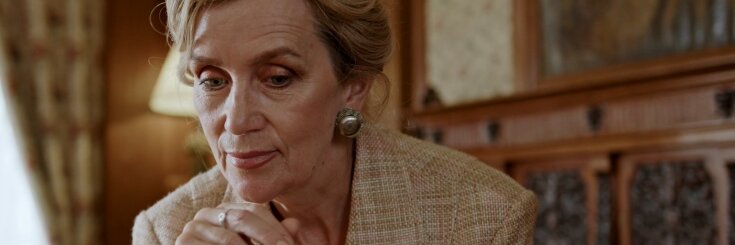 "Jak Bóg zabrał mojego syna, synowa zaczęła mnie unikać. A wnuk opowiedział, że jest wujek, który daje mamie kwiaty. Rozumiem ją": kochająca teściowa