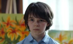 Przez jakiś czas kobieta siedziała wpatrując się w puste pudełko, nie mogąc się ruszyć: „Cała moja biżuteria była tutaj”