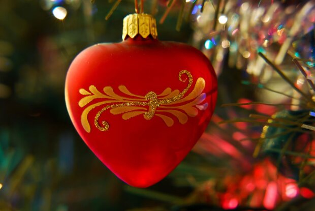 Czerwone zabawki,screen youtube