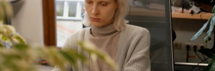 "Zostawił mnie mąż, bo nie możemy mieć dzieci. Ale teraz jestem jego nową teściową, bo zakochałam się w kimś innym": historia miłosna z Pragi