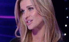 Joanna Krupa udostępniła swoje stare zdjęcie, które jej bardzo motywuje. Wygląda ona na nim bardzo namiętnie!