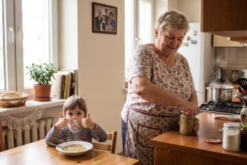 Czterolatka powtórzyła obiedzie