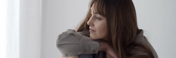 „Jestem niemłoda, mąż chce drugie dziecko. Nie udaje mi się zajść w ciążę a zauważyłam jak patrzy na koleżankę. Chodzę z nim na firmowe imprezy”: żona