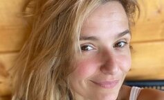 Joanna Koroniewska prezentuje swoje zdjęcie w bikini. Hejterzy zwróciły uwagę na jej biust