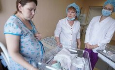 Po porodzie pielęgniarki były zaskoczone. Kiedy pokazały dziecko młodej matce, ta odwróciła wzrok