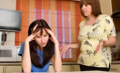 Moja teściowa próbuje wyrzucić mnie z domu, grożąc mi, a mój mąż jest po prostu obojętny