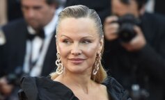 Pamela Anderson, screen YT